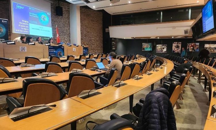 🌍 Showcasing Vector Space at EO4Health 2025 in Paris